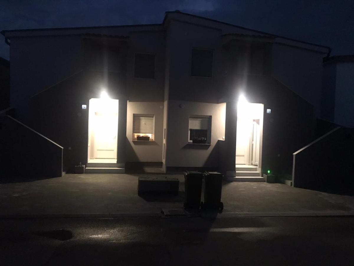Apartman Petra 2 Vir Εξωτερικό φωτογραφία