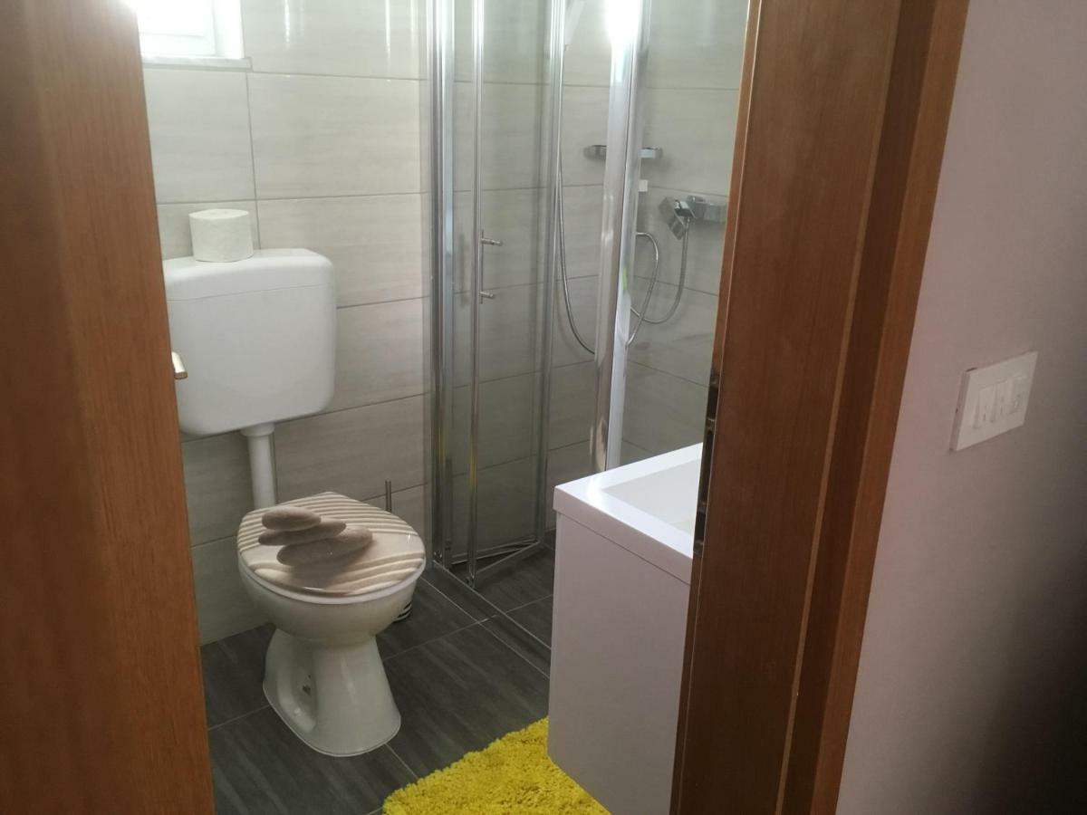 Apartman Petra 2 Vir Εξωτερικό φωτογραφία
