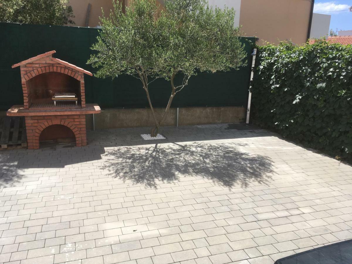 Apartman Petra 2 Vir Εξωτερικό φωτογραφία