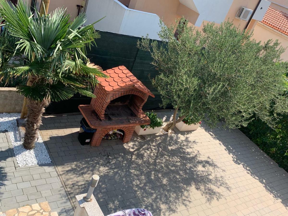 Apartman Petra 2 Vir Εξωτερικό φωτογραφία